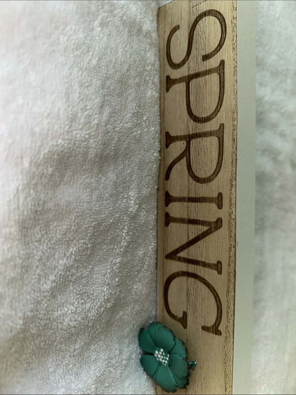 Ring SPRING Wooden Sign with Teal Flower Accent